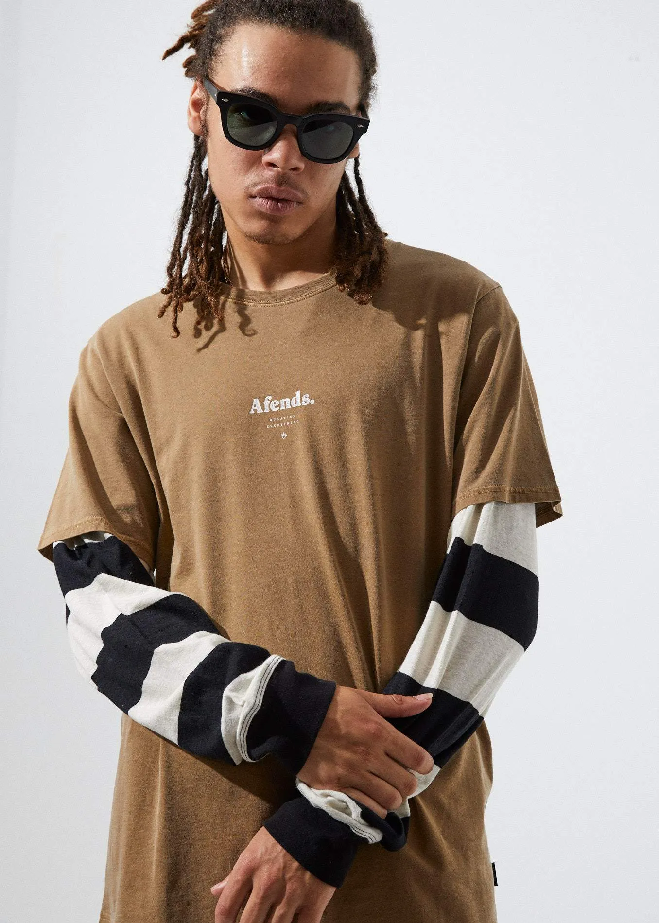 Afends Mens Distorted  - Standard Fit Tee