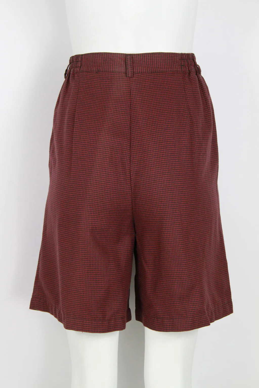 Red Hounds Tooth Pleated Shorts - M