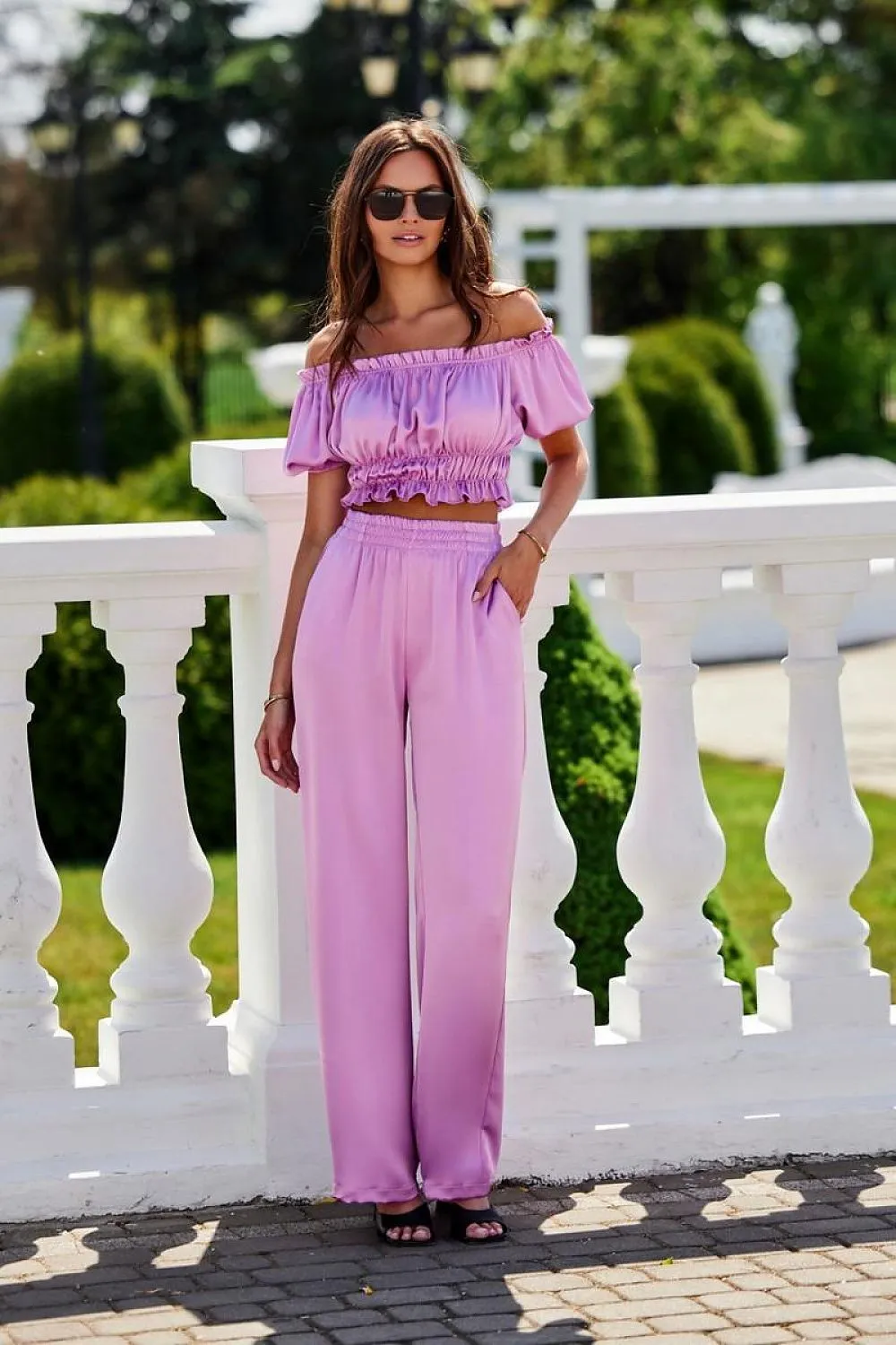 TEEK - Off-Shoulder Cropped Blouse